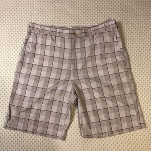 PGA TOUR MEN’S GOLF SHORTS SZ 36 TAN & BLACK NWOT